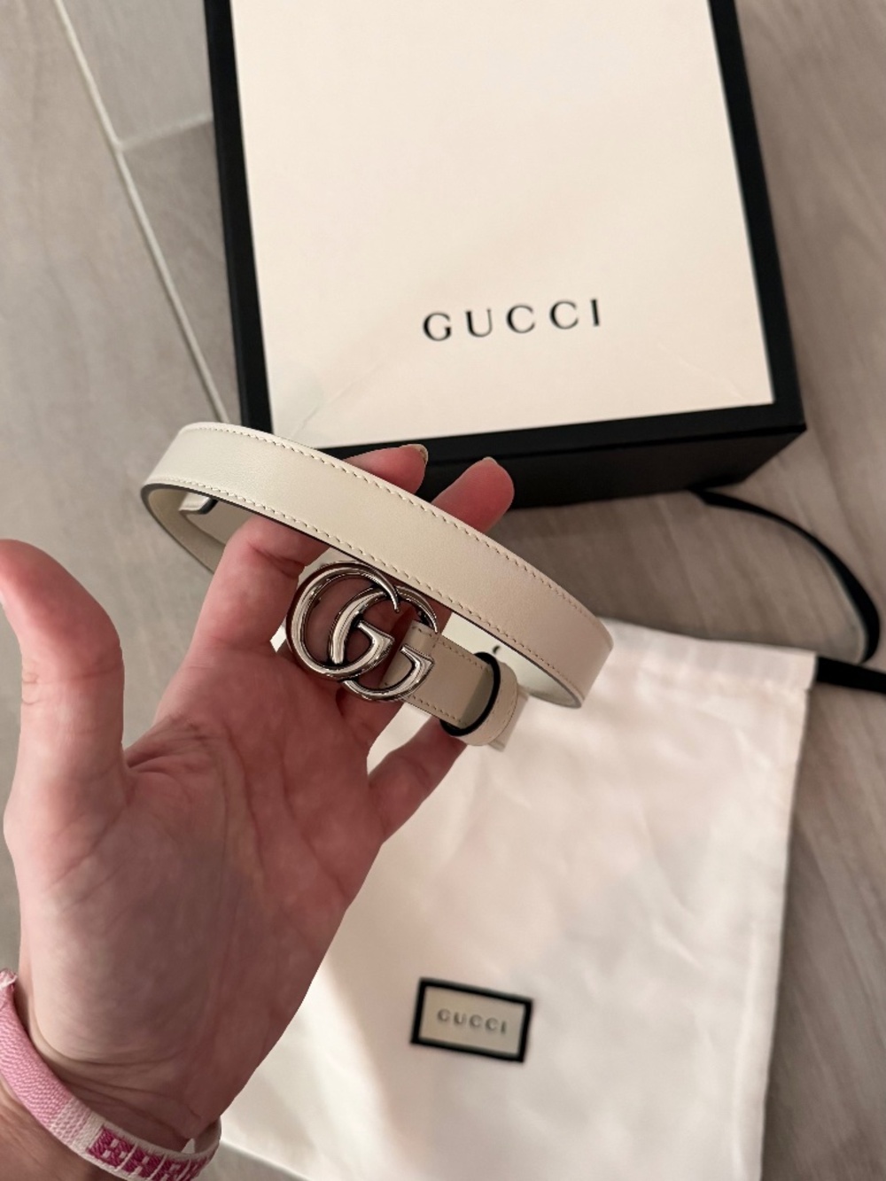 Authentic Gucci belt white&silver